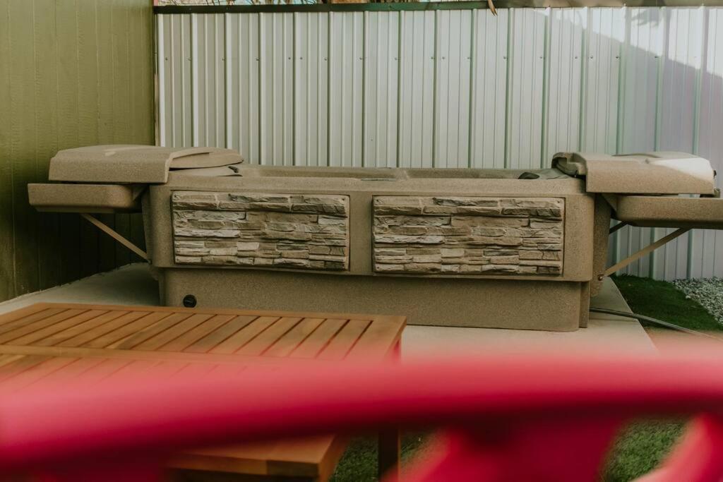 Agave Tiny House At Cactus Flower-Hot Tub-Pet Friendly-No Pet Fees! 앨버커키 외부 사진