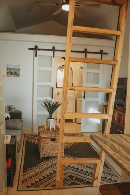 Agave Tiny House At Cactus Flower-Hot Tub-Pet Friendly-No Pet Fees! 앨버커키 외부 사진