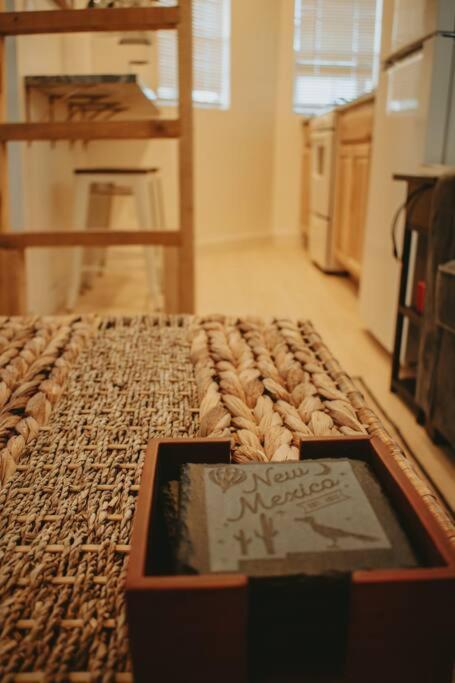 Agave Tiny House At Cactus Flower-Hot Tub-Pet Friendly-No Pet Fees! 앨버커키 외부 사진